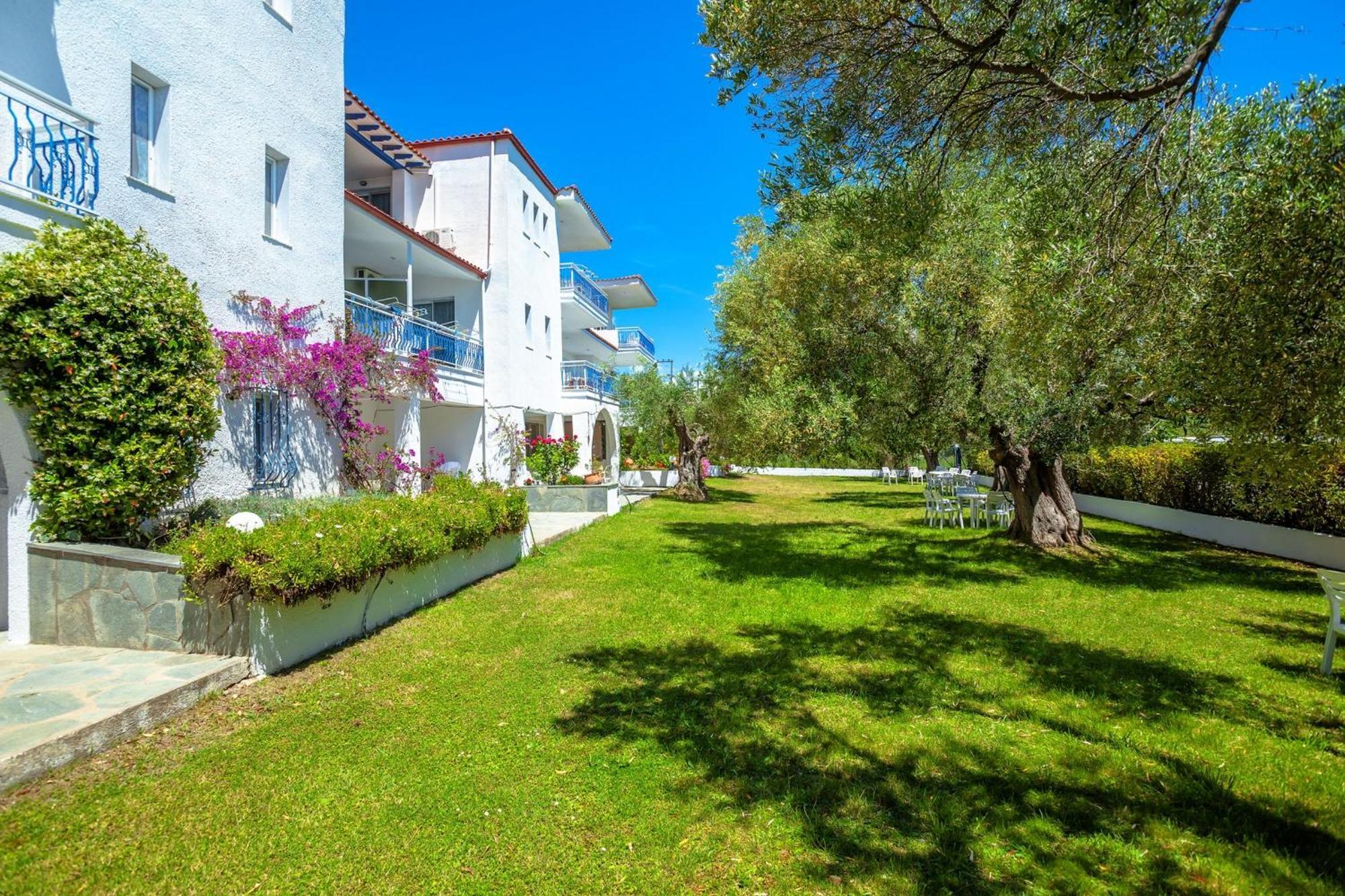 Xenios Faros Apartments Possidi Extérieur photo